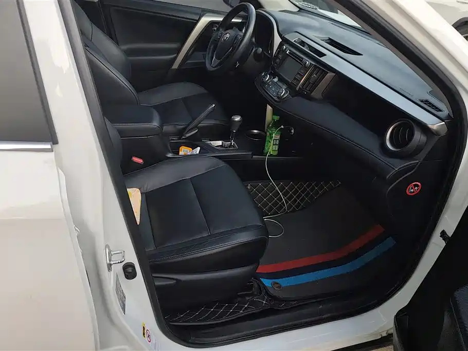 Toyota RAV4 Rongfang