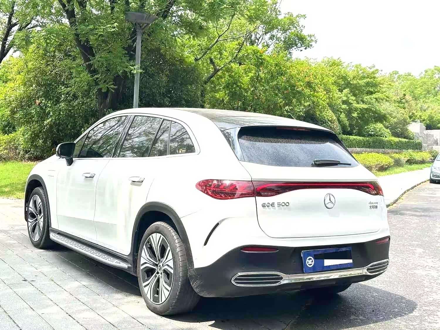 Mercedes-Benz EQE, 2025 11