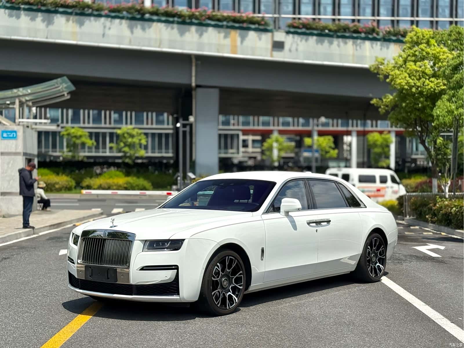 Rolls-Royce Ghost, 2022 3