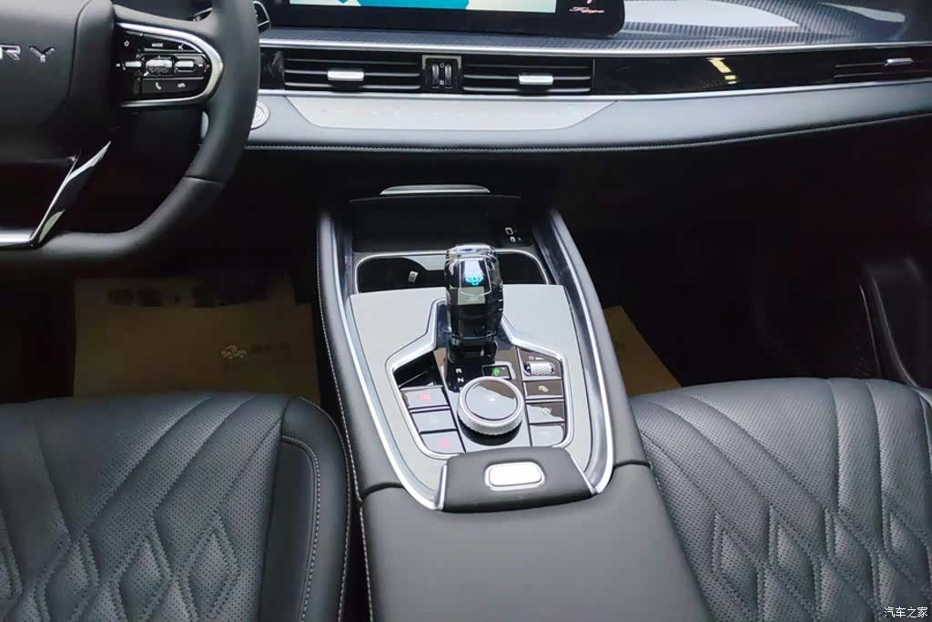 Chery Tiggo 7, 2024 15