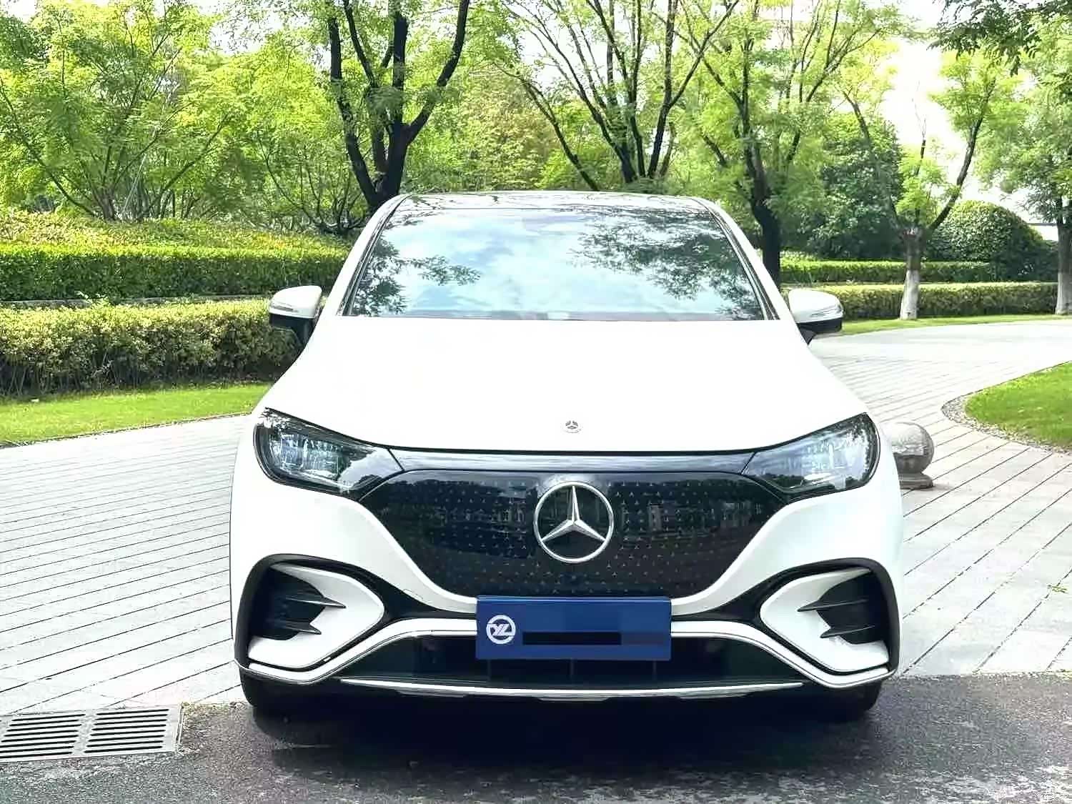 Mercedes-Benz EQE, 2025 2