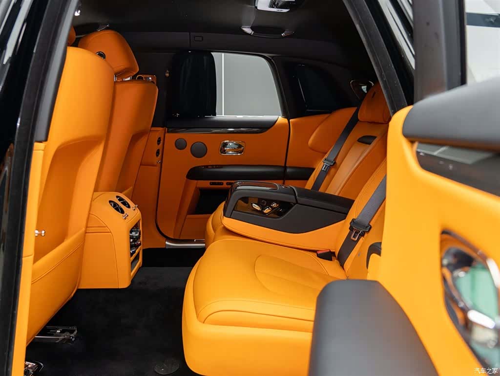 Rolls-Royce Ghost, 2023 12