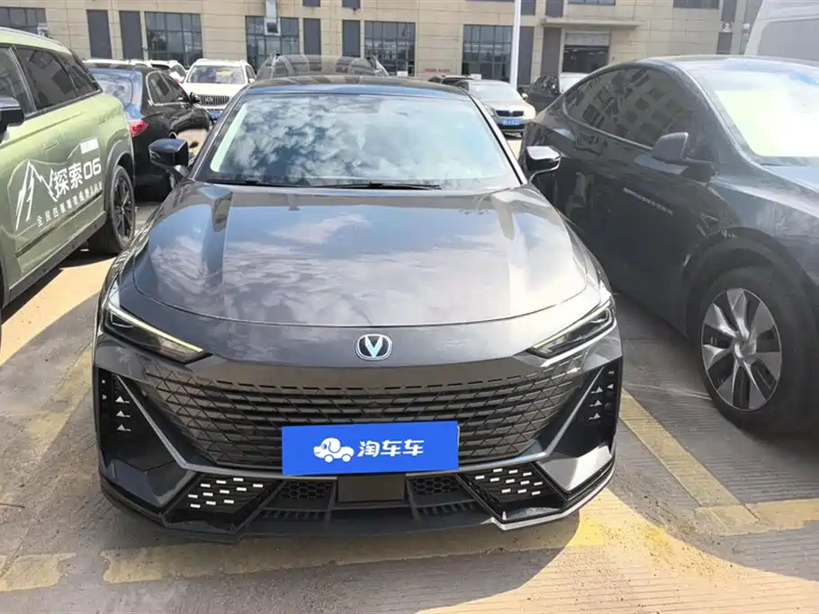 Changan UNI-V Smart iDD
