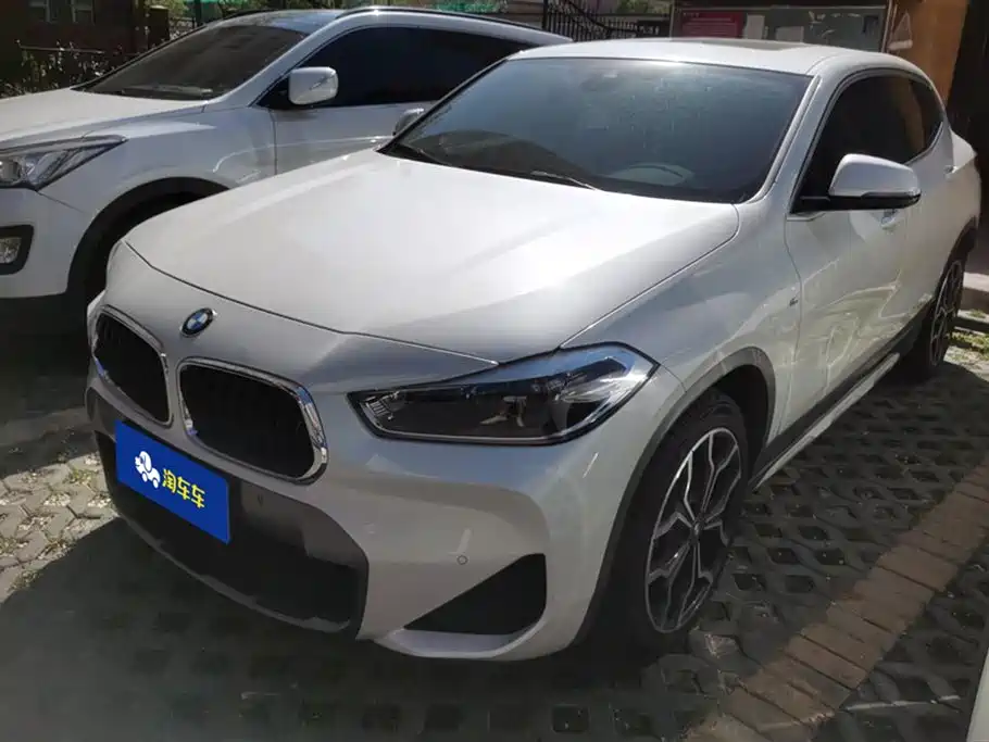 BMW X2