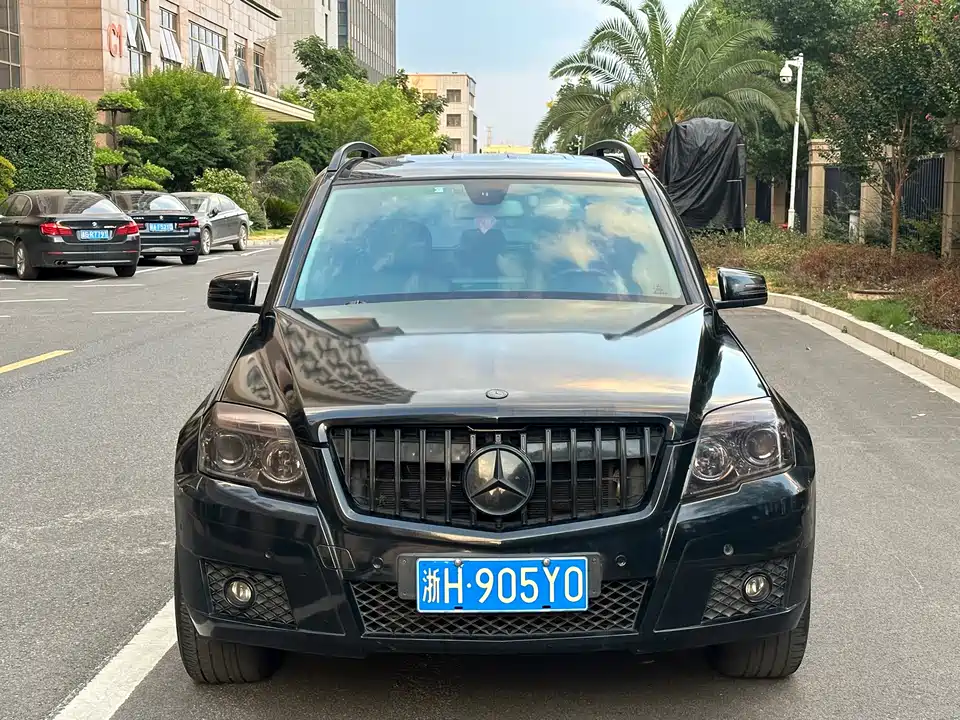 Mercedes-Benz GLK grade