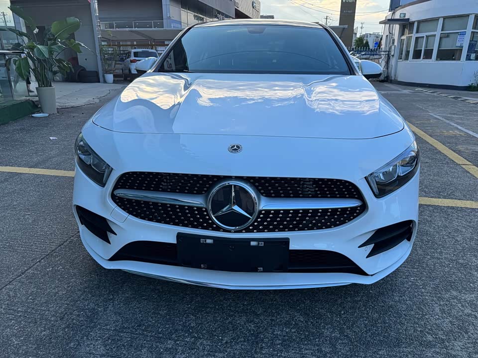 Mercedes-Benz Class A Mercedes-Benz Class A
