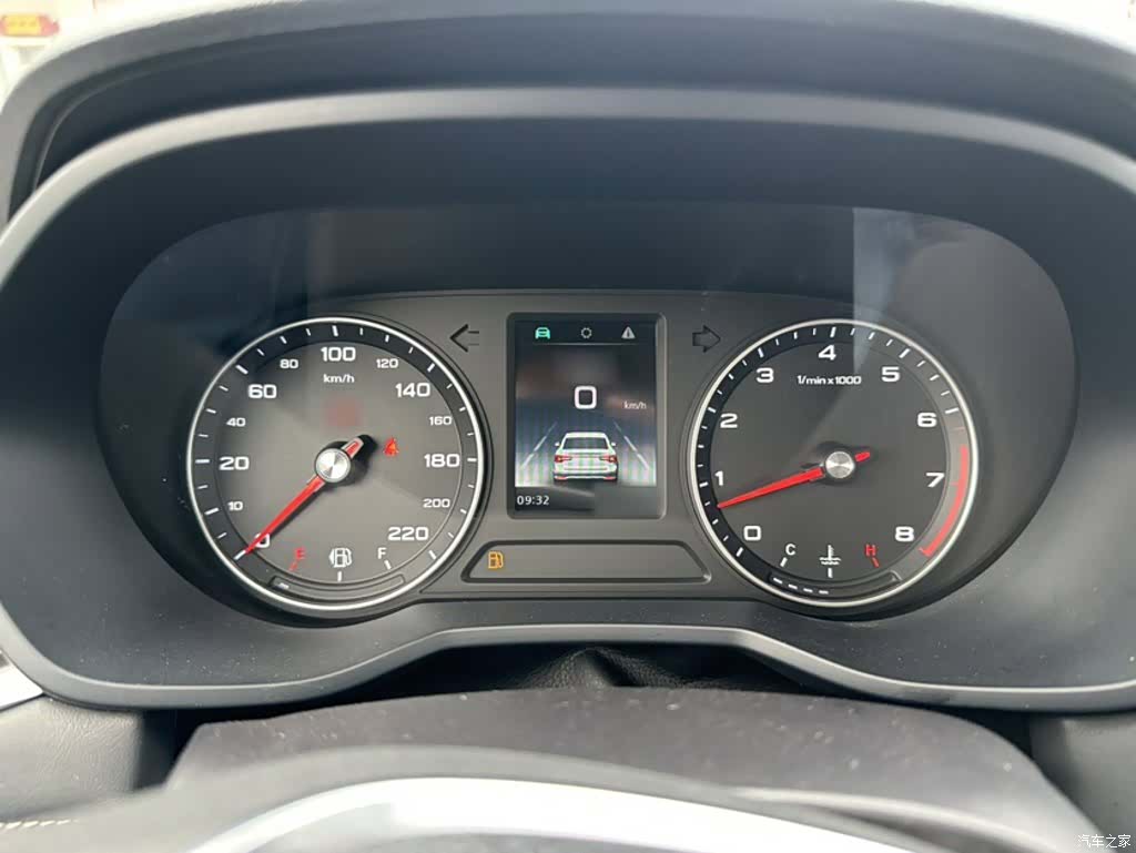 Roewe i5, 2019 14