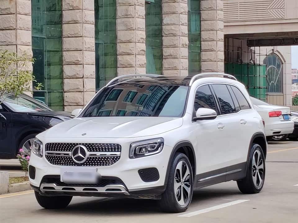 Mercedes-Benz GLB