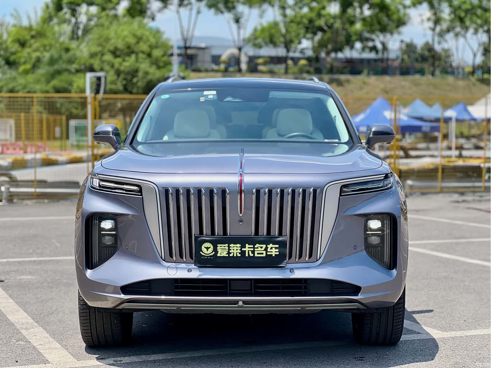 Hongqi E-HS9, 2021 2
