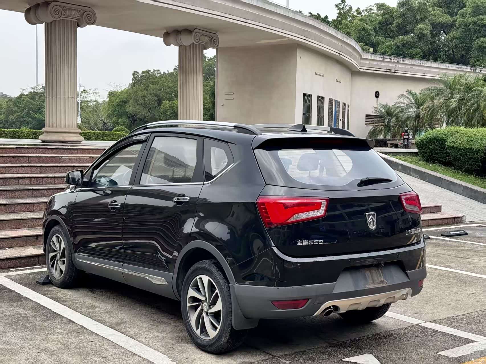 Wuling 560, 2016 9