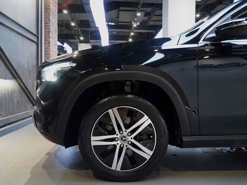 Mercedes-Benz GLE Mercedes-Benz GLE
