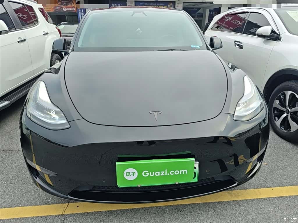 Tesla Model Y, 2023 3