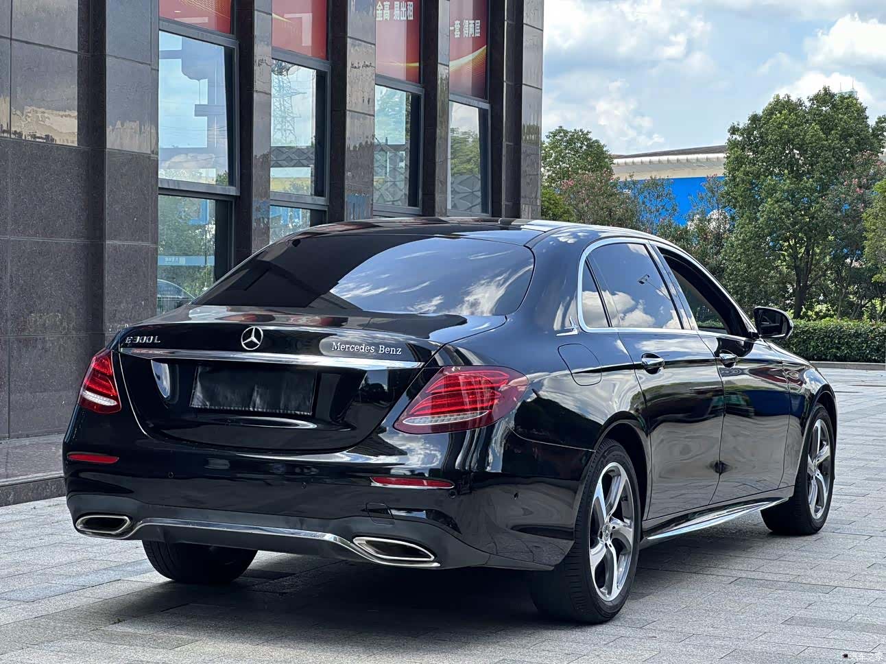 Mercedes-Benz E-Class, 2019 9