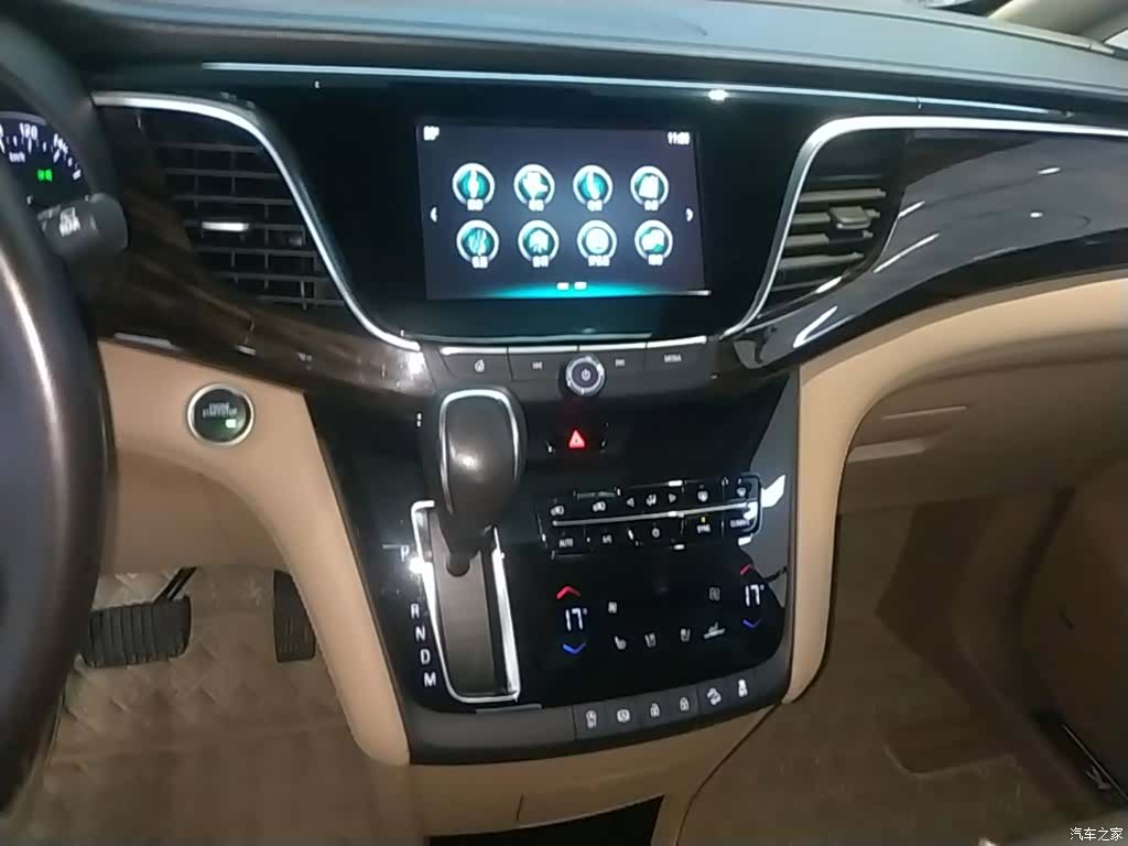 Buick GL8, 2019 13