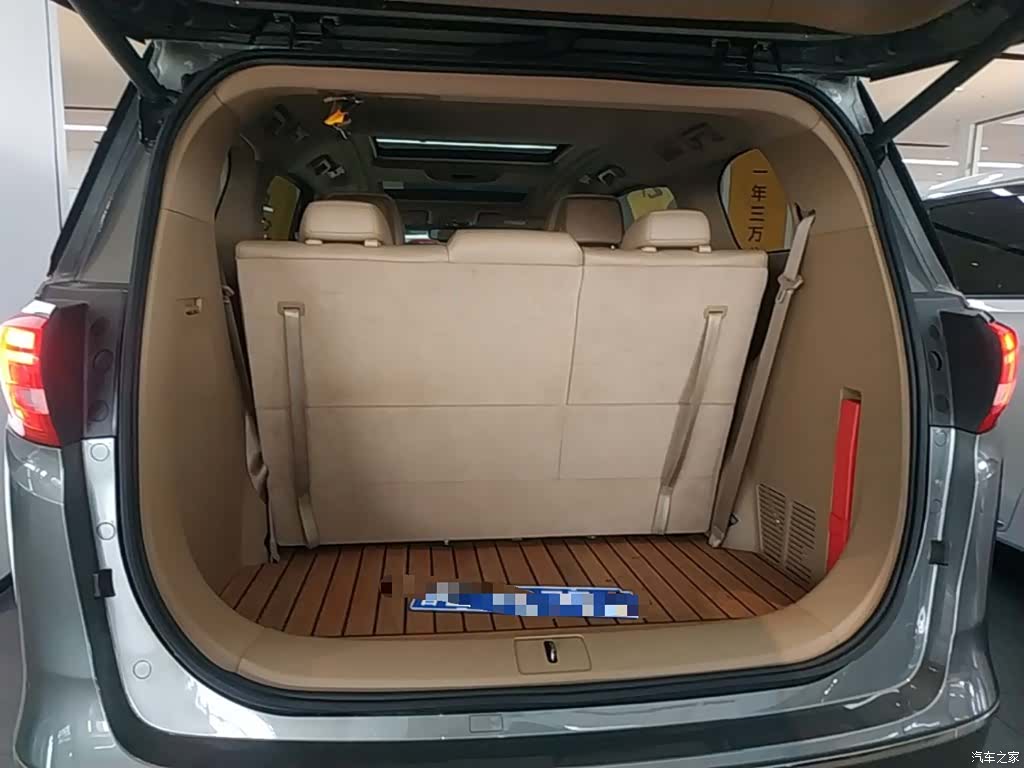 Buick GL8, 2019 19