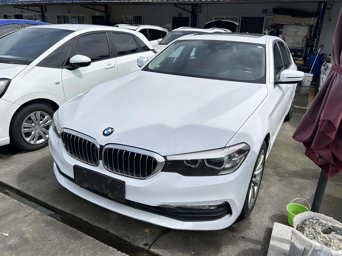 BMW 5 Series, 2018 1