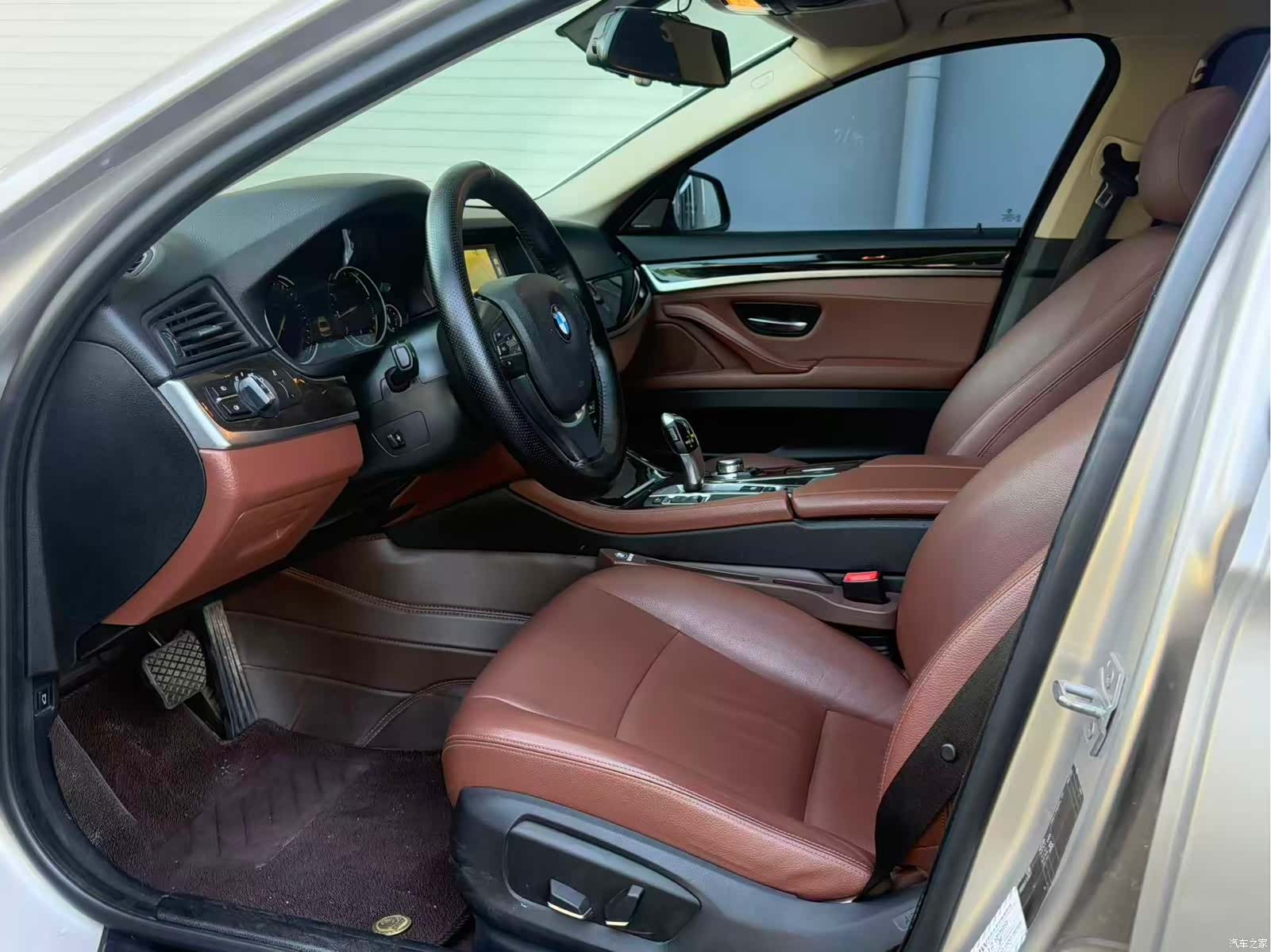 BMW 5 Series, 2017 все фото