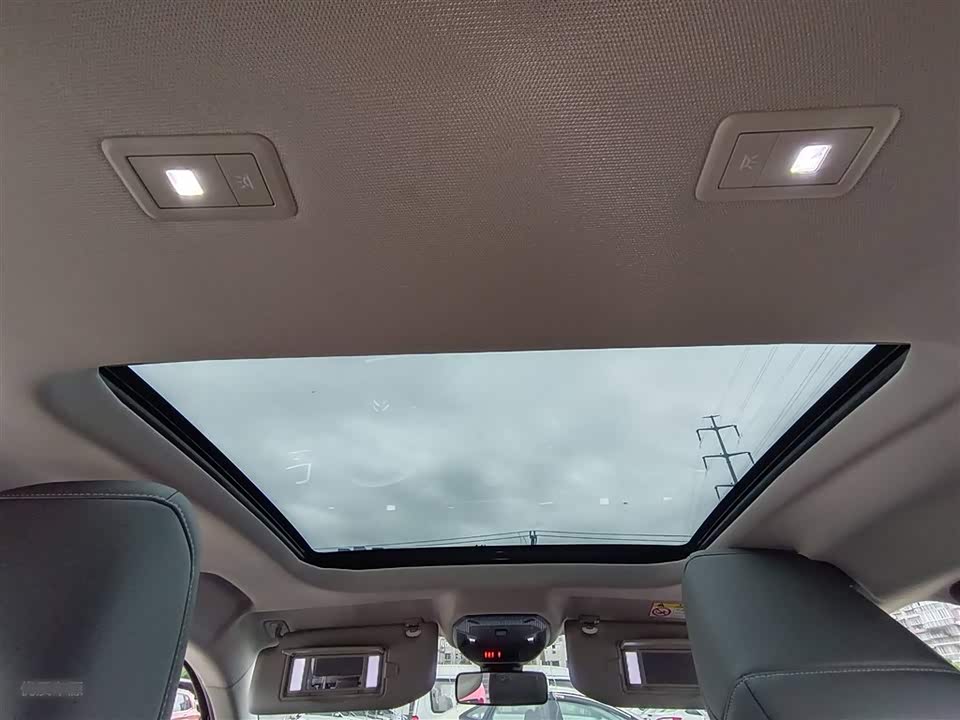 Citroen Versailles C5 X