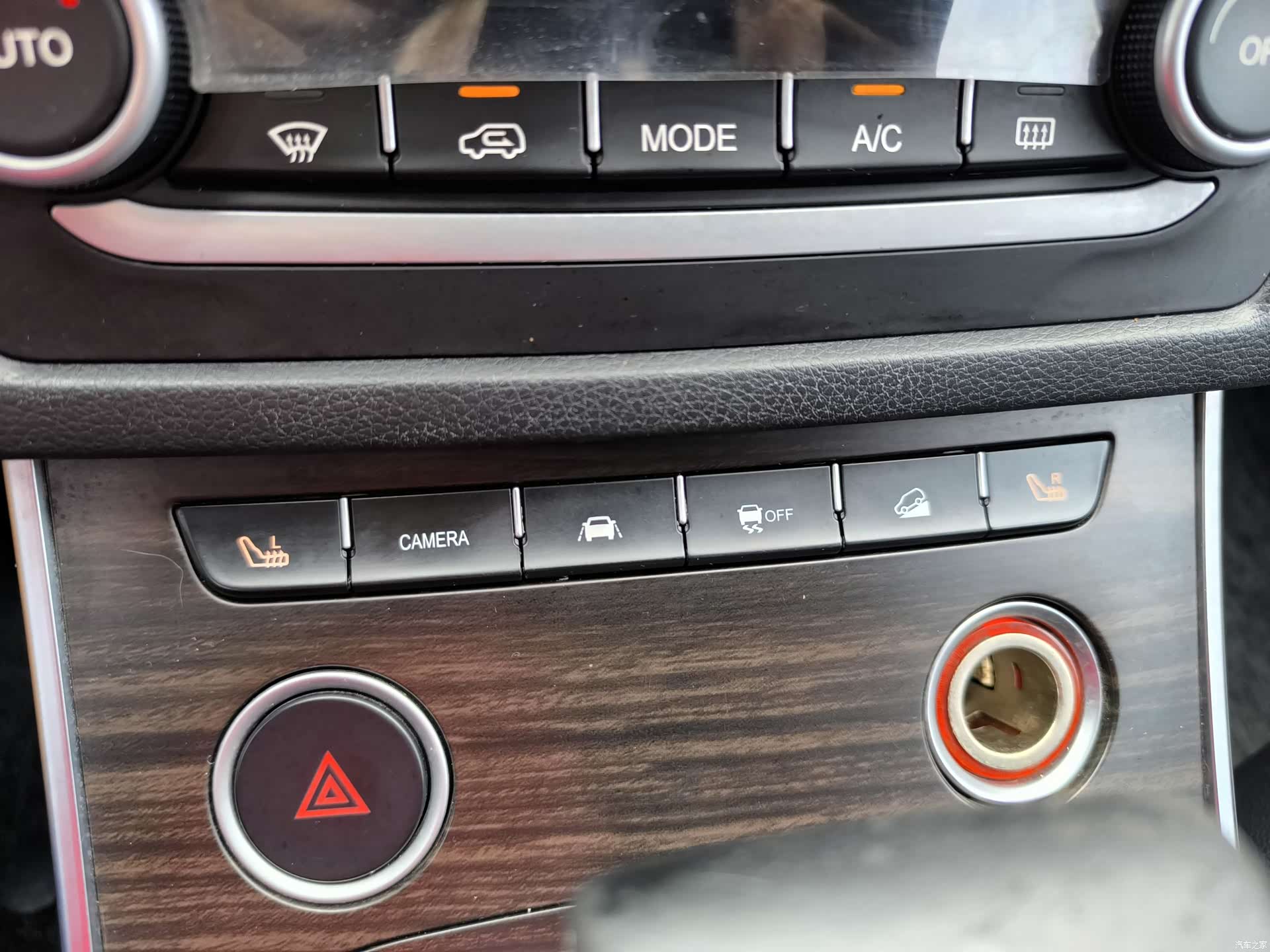 Landwind X7, 2015 15