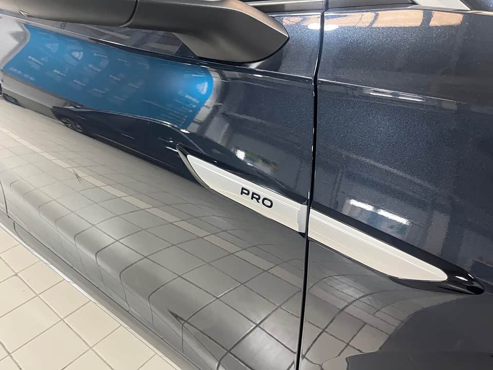 Volkswagen ID.6 CROZZ