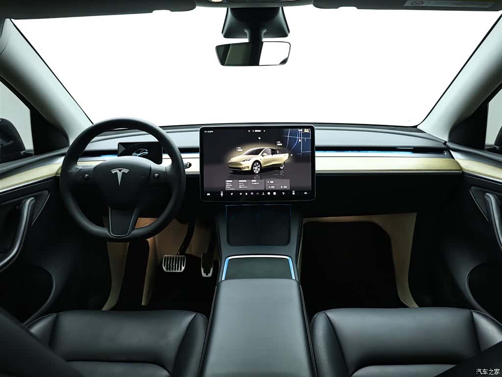 Tesla Model Y, 2023 15
