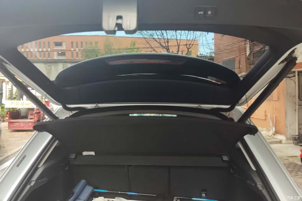 Audi Q3, 2023 4