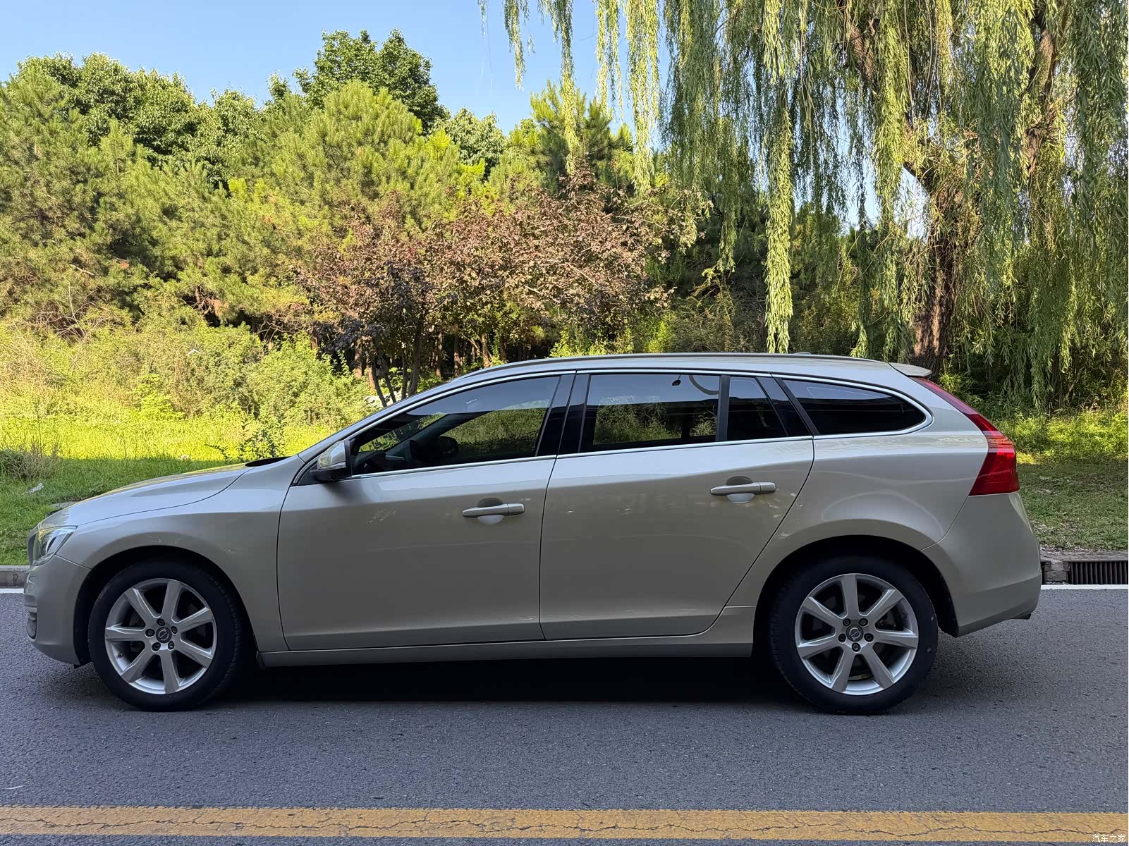Volvo V60, 2017 3