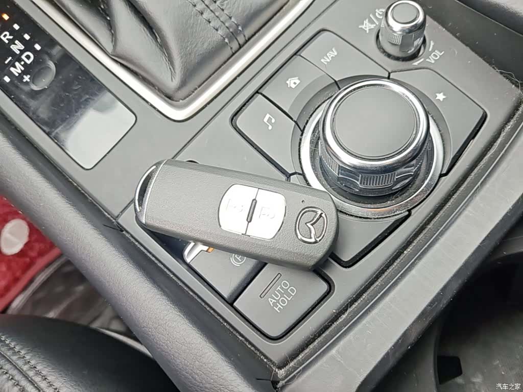 Mazda CX-4, 2021 9