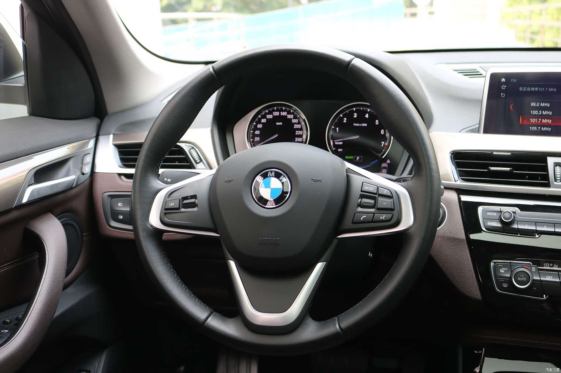 BMW X1, 2018 10