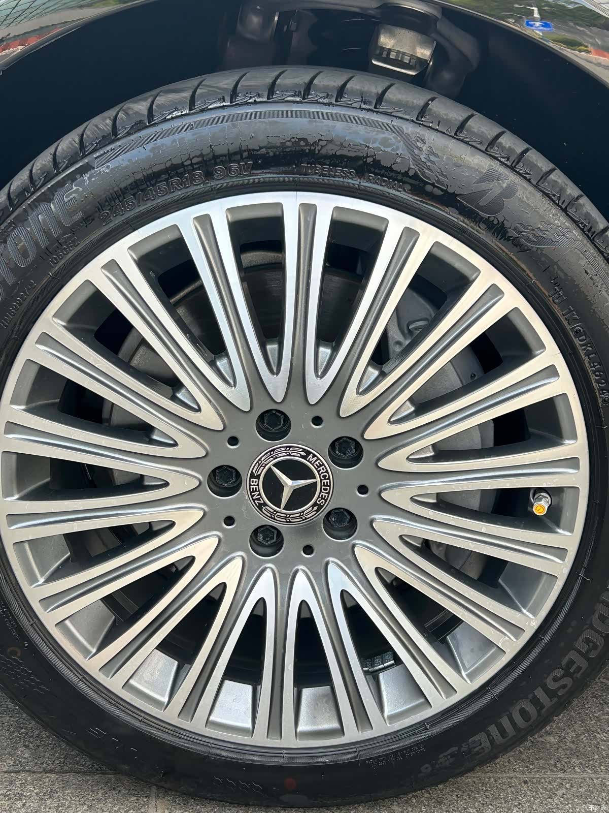Mercedes-Benz E-Class, 2019 13