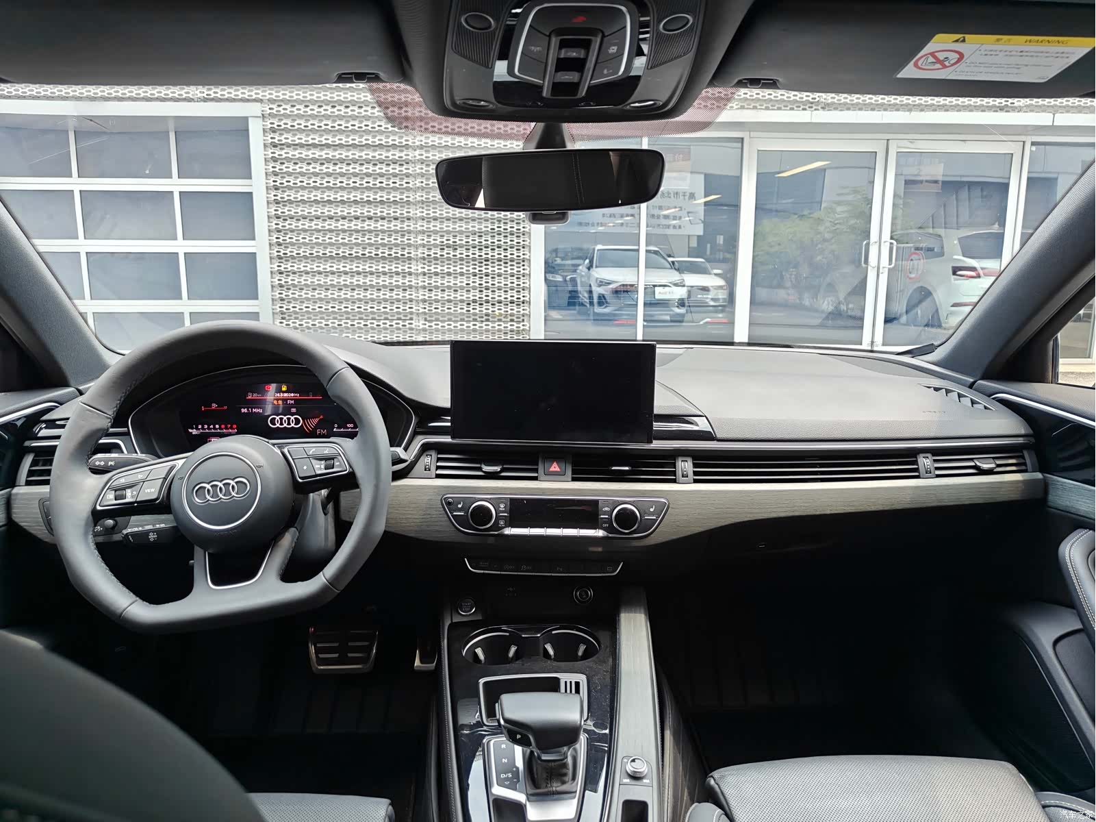 Audi A4L, 2023 9