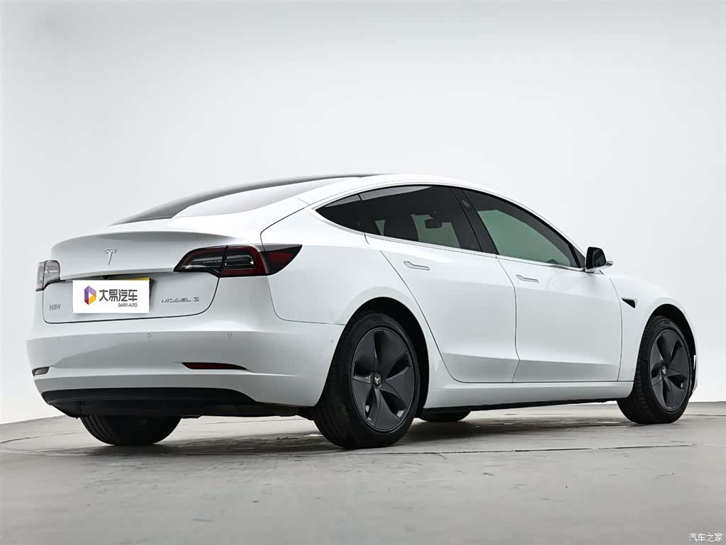 Tesla Model 3, 2021 3