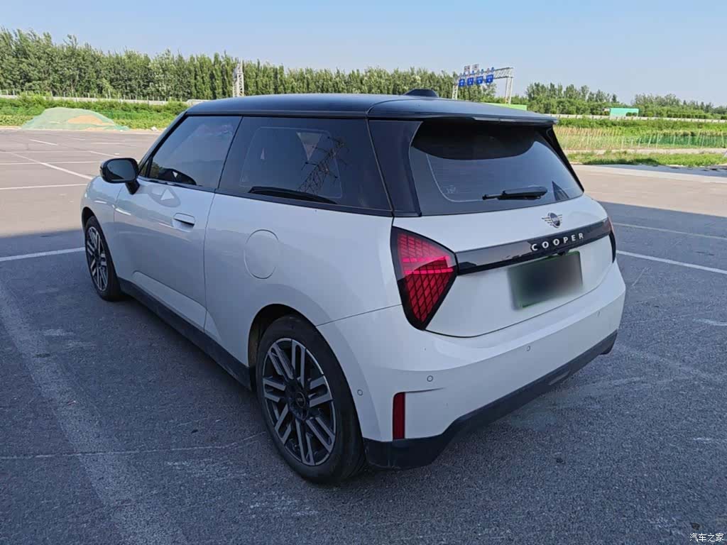 Mini Cooper, 2025 23