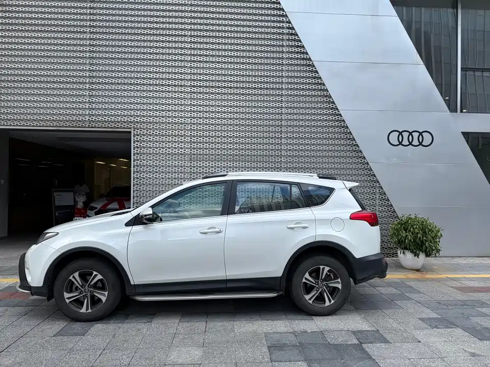 Toyota RAV4 Rongfang