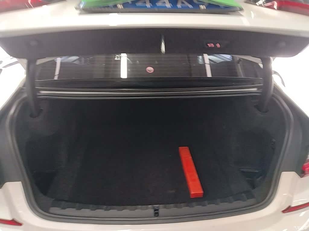 BMW 3 Series, 2019 19