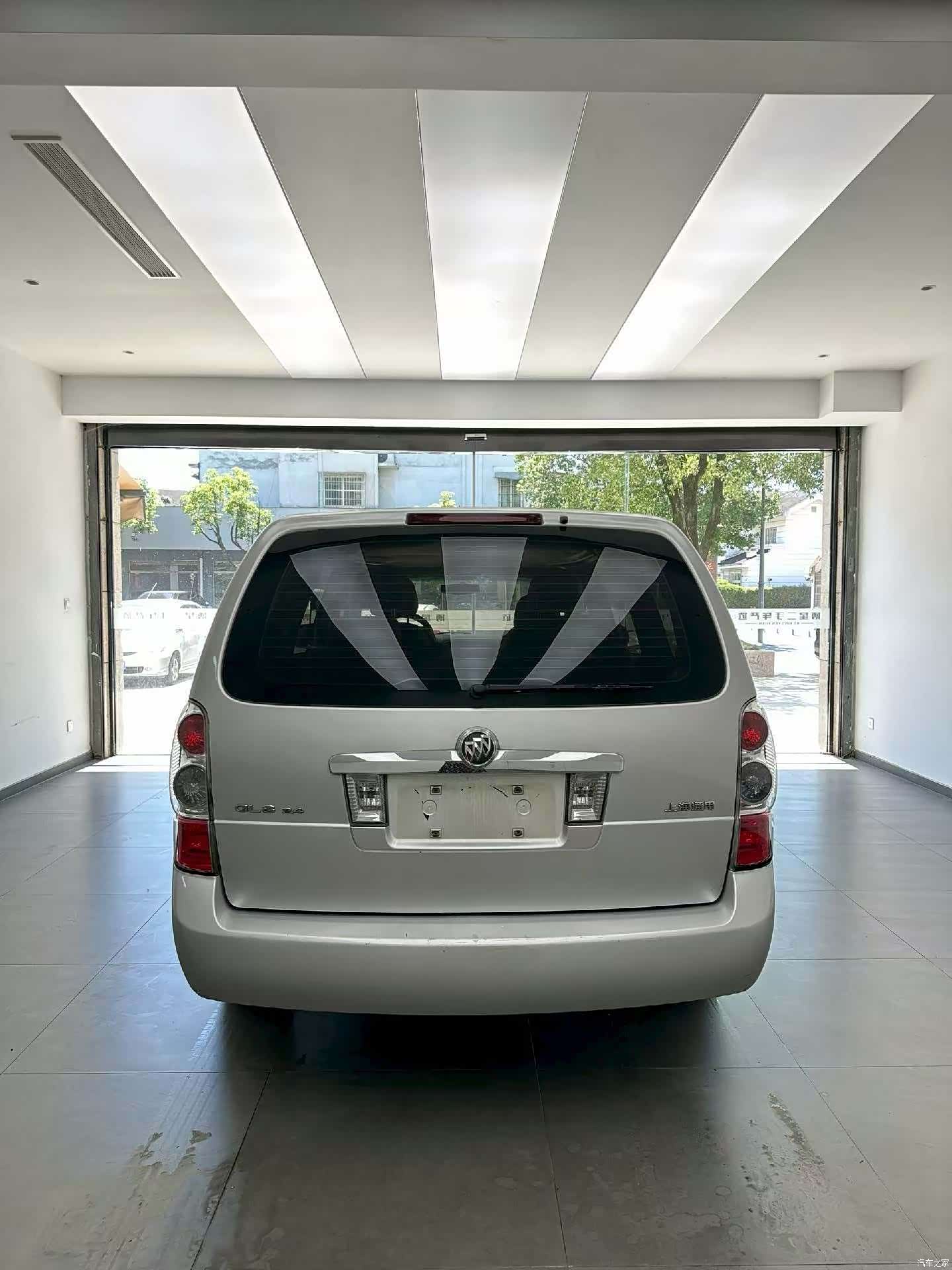 Buick GL8, 2016 8