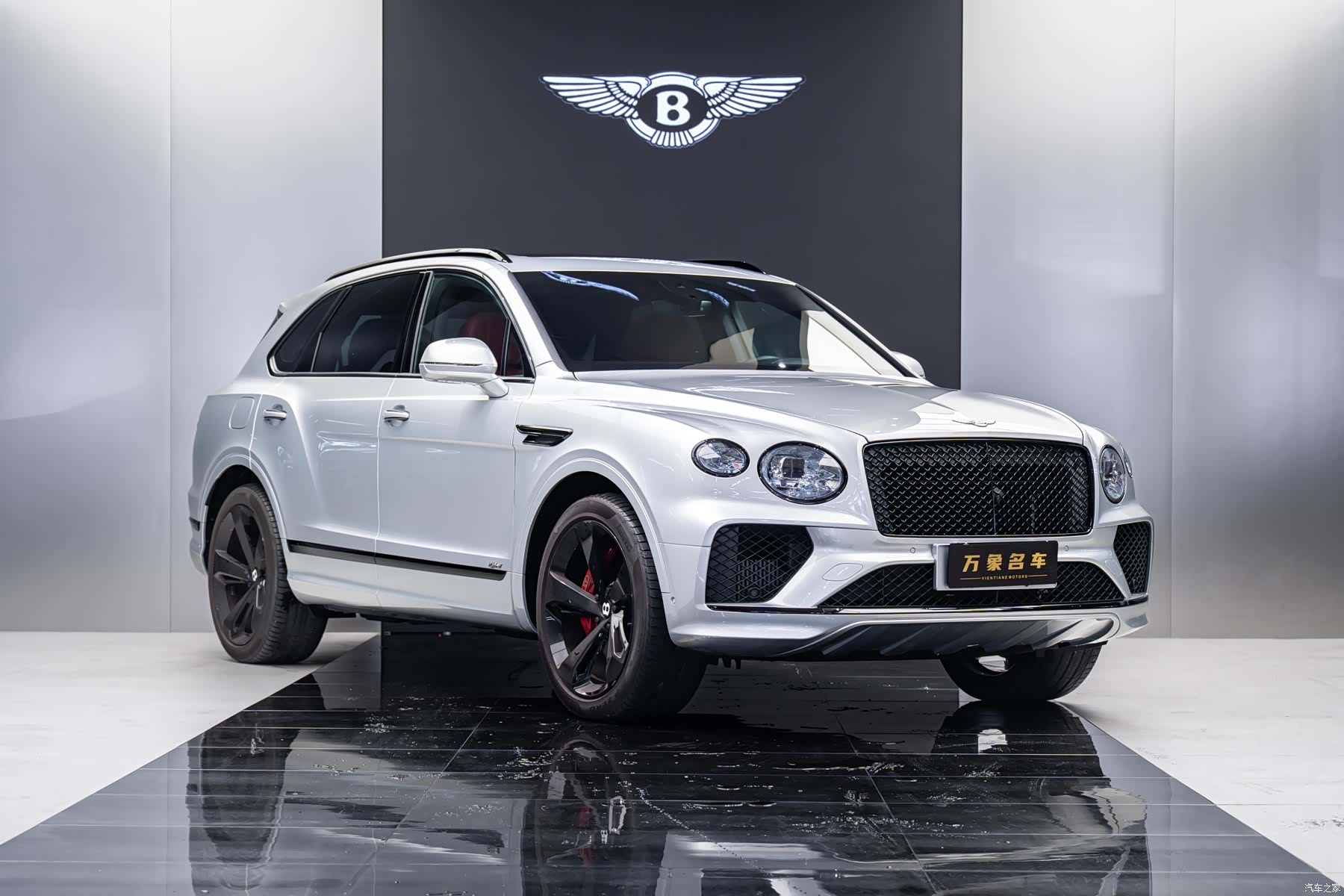 Bentley Bentayga, 2021 3