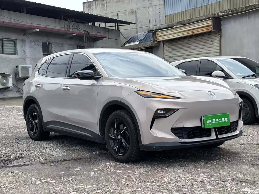 MG ES5, 2025 4