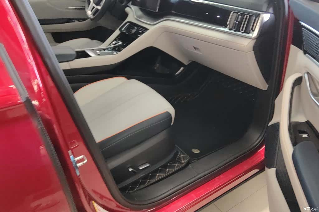 BYD Song, 2022 8