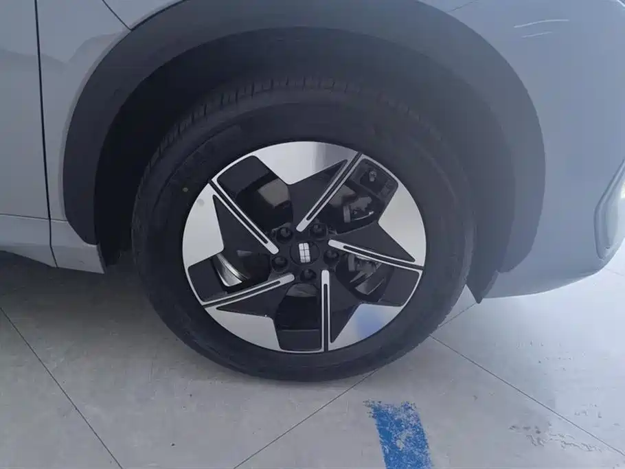 Geely Galaxy Galaxy E5