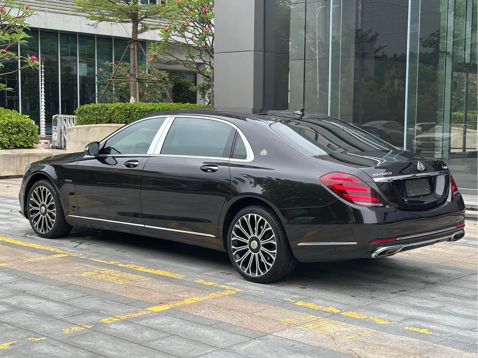 Maybach S-Class, 2020 11