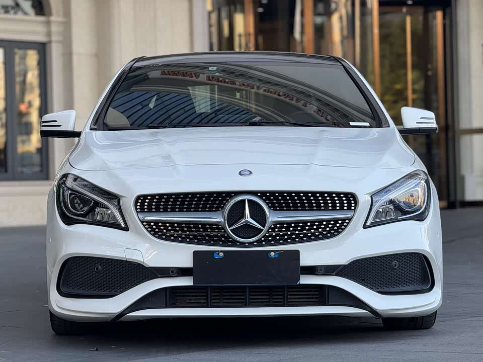 Mercedes-Benz CLA