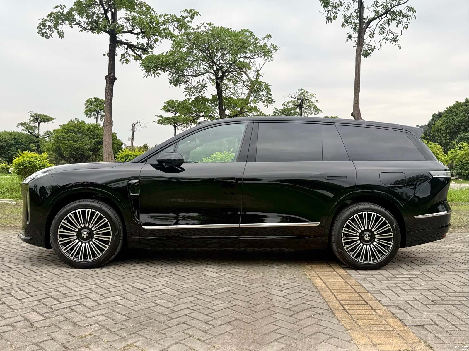 NIO ES8, 2026 21