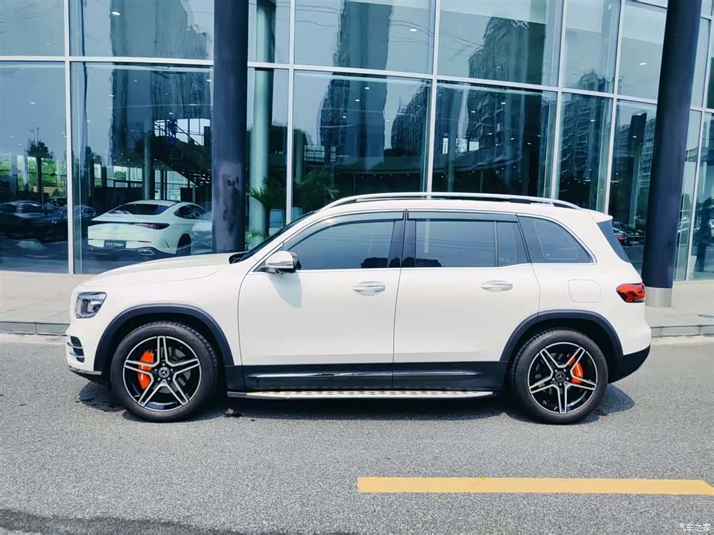 Mercedes-Benz GLB, 2023 3