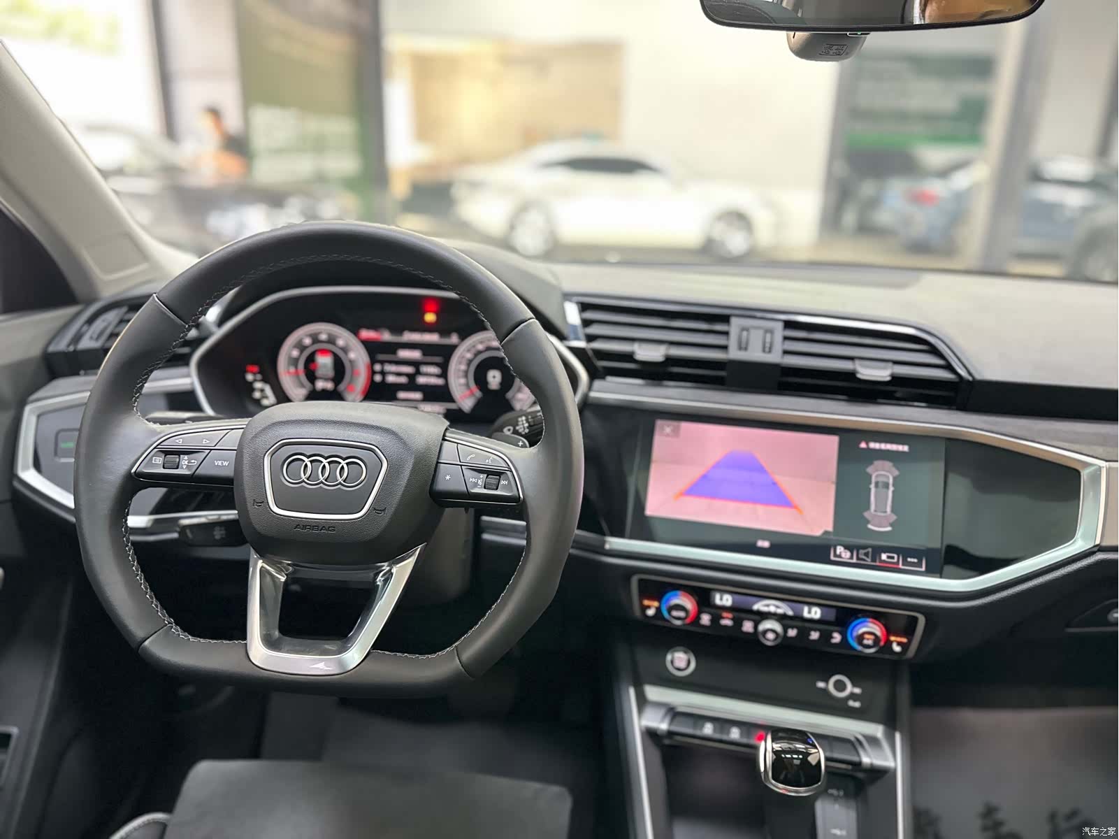 Audi Q3, 2022 21