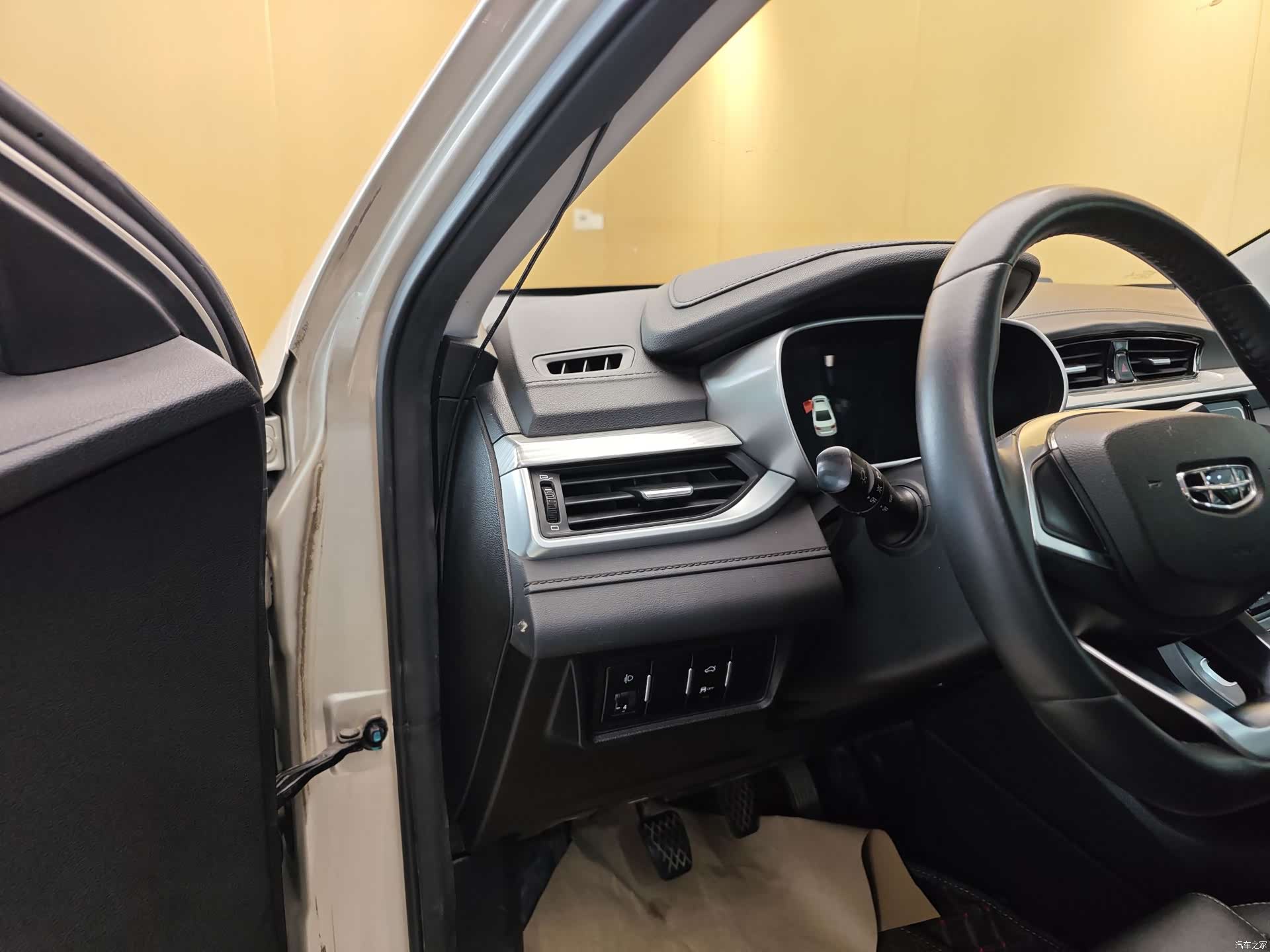Geely Emgrand, 2021 11