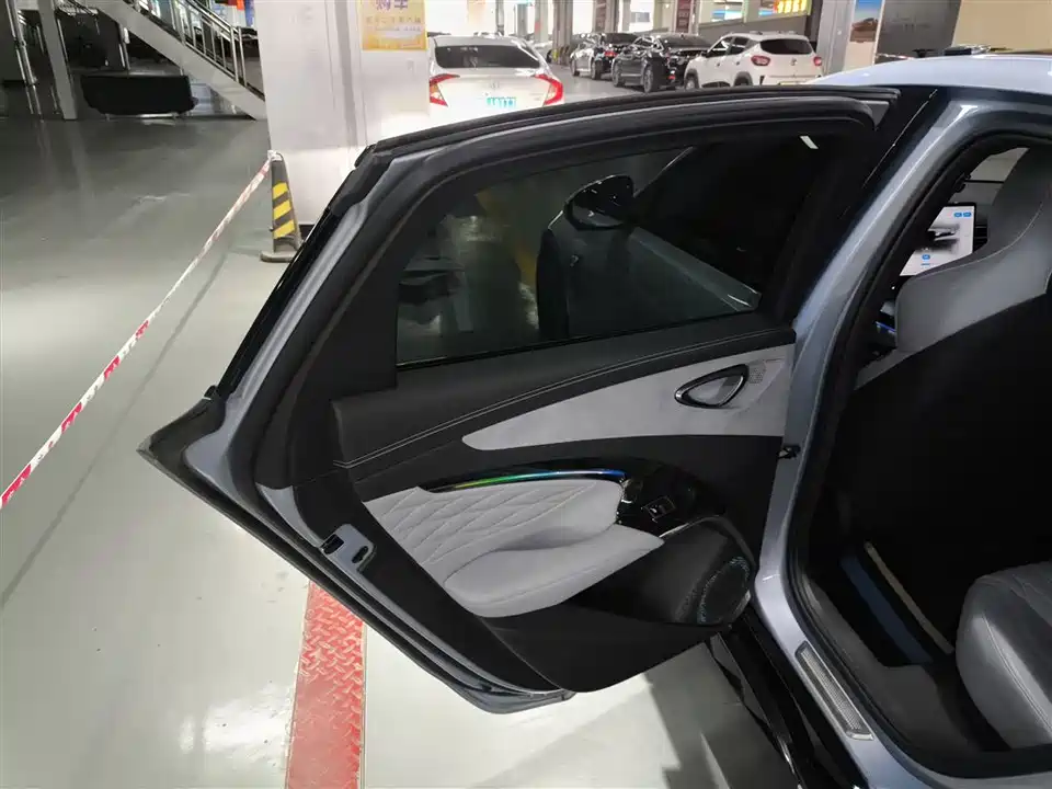 BYD seal