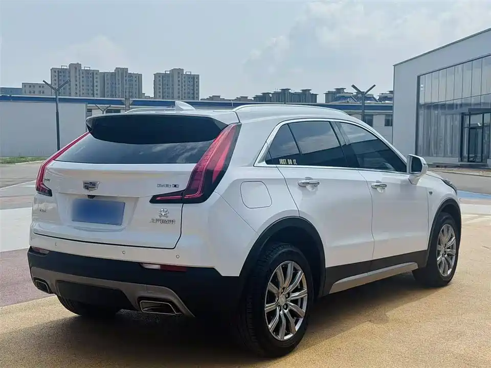 Cadillac XT4