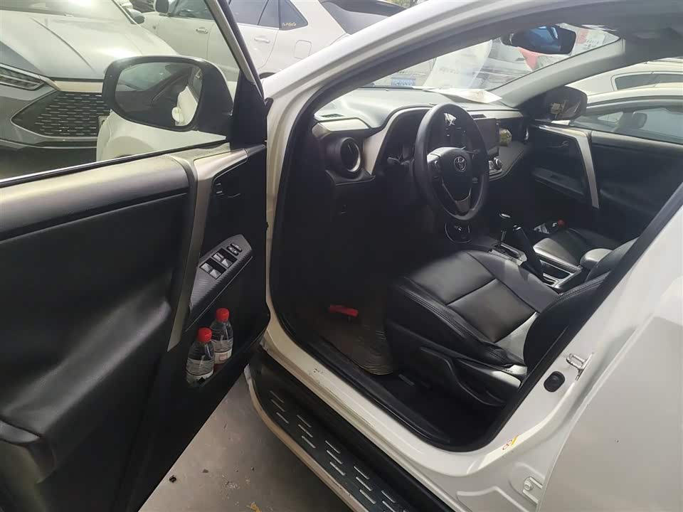 Toyota RAV4 Rongfang