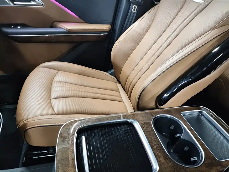 Hongqi HQ9 Hongqi HQ9